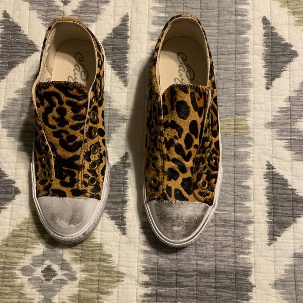 Naughty Monkey NEW size 7